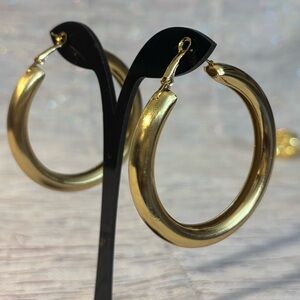 Smooth & Shiny Elegant Gold Hoop Earrings
